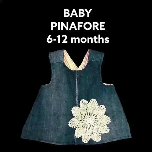 HANDMADE PINAFORE DENIM DOILIE TOP BABY 6-12 MONTHS? - Picture 1 of 6